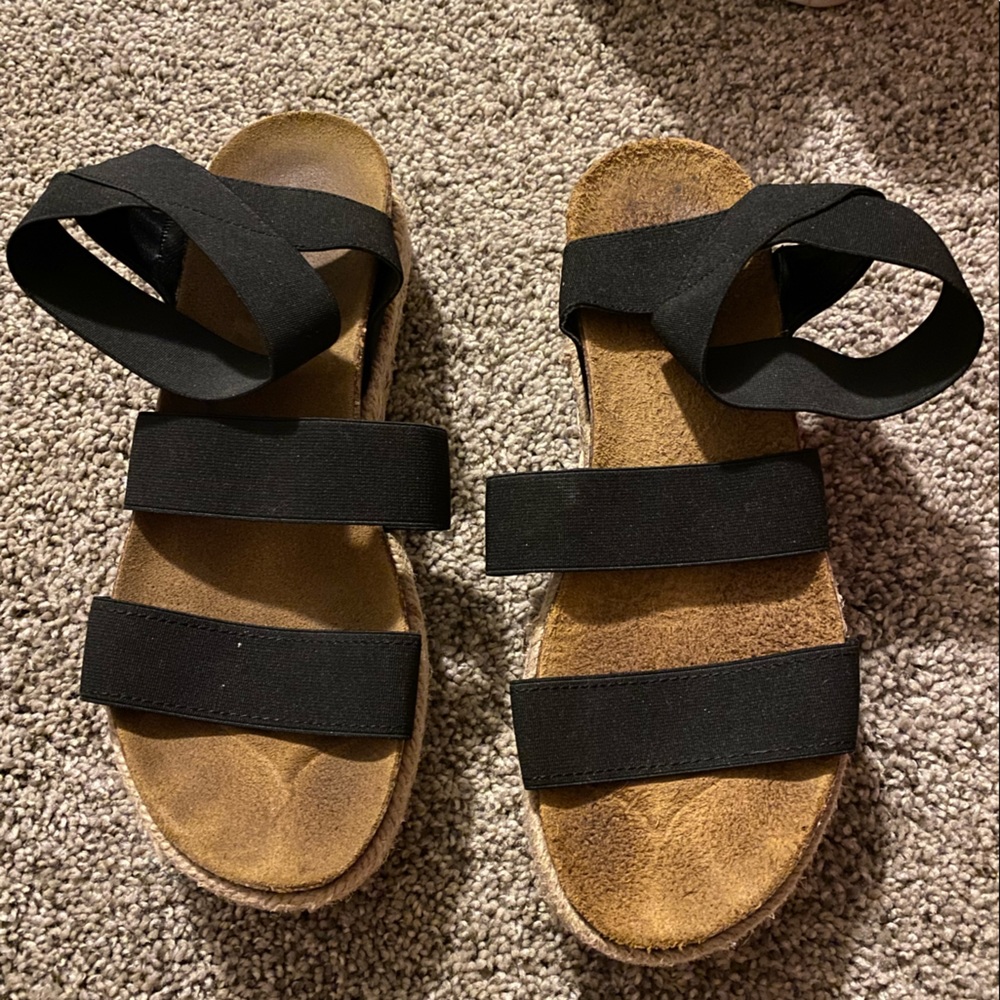 Steve Madden - Kimmie Black Sandals
